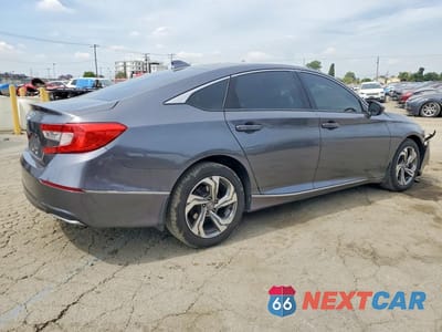 Trzecie zdjęcie samochodu z tyłu: 2018 HONDA ACCORD EX VIN:1HGCV1F47JA073880 - miniatura