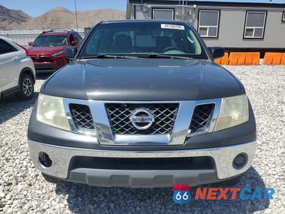 Piąte zdjęcie samochodu w środku: 2010 NISSAN FRONTIER SE V6 VIN:1N6AD0ER0AC438935 - miniatura
