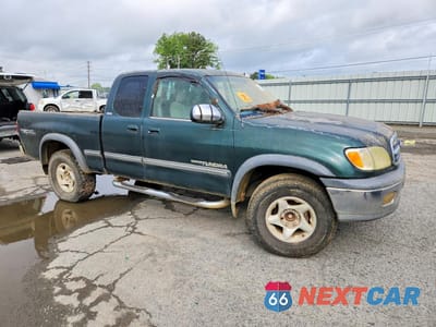 Czwarte zdjęcie samochodu z boku: 2002 TOYOTA TUNDRA SR5 V8 VIN:5TBRT34112S227242 - miniatura