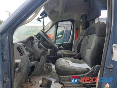 Zdjęcie 7 z 13 samochodu: 2020 RAM PROMASTER - DELIVERY VAN VIN:3C6URVJG1LE139931 - miniatura