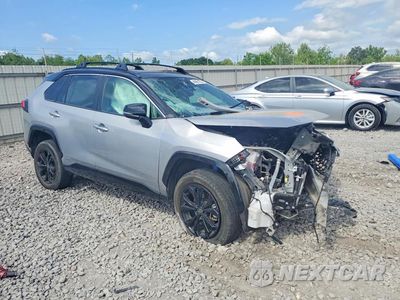 Czwarte zdjęcie samochodu z boku: 2023 TOYOTA RAV4 XSE VIN:4T3E6RFV3PU123311 - miniatura