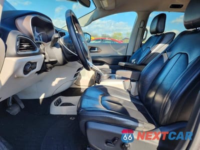 Zdjęcie 7 z 13 samochodu: 2017 CHRYSLER PACIFICA TOURING L PLUS VIN:2C4RC1EG5HR757486 - miniatura