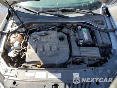 Zdjęcie 11 z 13 samochodu: 2015 VOLKSWAGEN PASSAT SE VIN:1VWBV7A32FC049801 - miniatura