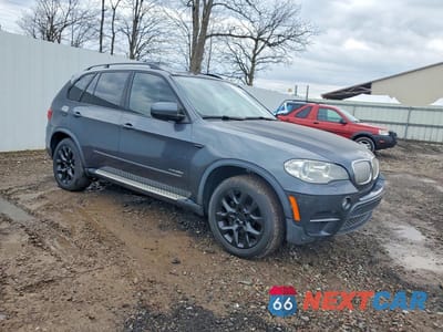 Czwarte zdjęcie samochodu z boku: 2012 BMW X5 XDRIVE35D VIN:5UXZW0C53CL674917 - miniatura