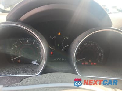 Zdjęcie 9 z 12 samochodu: 2010 TOYOTA HIGHLANDER LIMITED VIN:5TDDK3EH3AS037313 - miniatura