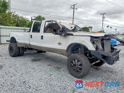 Czwarte zdjęcie samochodu z boku: 2006 FORD F350 SUPER DUTY VIN:1FTWW33P06ED21521 - miniatura