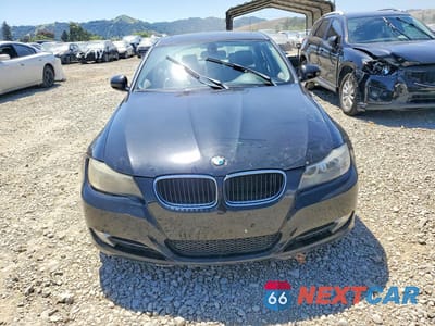 Piąte zdjęcie samochodu w środku: 2011 BMW 328 I SULEV VIN:WBAPH5C57BA442991 - miniatura
