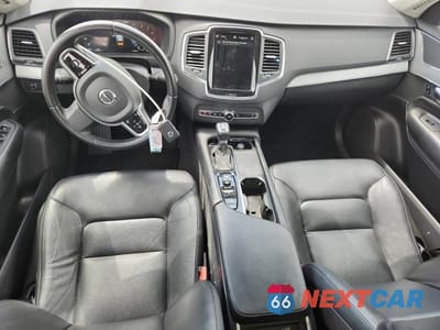 Zdjęcie 8 z 13 samochodu: 2021 VOLVO XC90 T5 MOMENTUM VIN:YV4102CK9M1715580 - miniatura