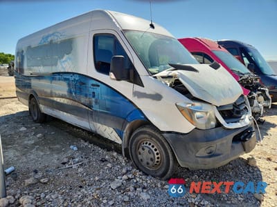 Czwarte zdjęcie samochodu z boku: 2016 MERCEDES-BENZ SPRINTER 3500 VIN:WD3PF1CD6GP198788 - miniatura