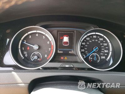 Zdjęcie 9 z 13 samochodu: 2017 VOLKSWAGEN GOLF R VIN:WVWWF7AU8HW040922 - miniatura