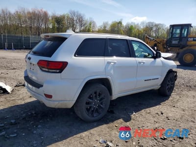 Trzecie zdjęcie samochodu z tyłu: 2022 JEEP GRAND CHEROKEE LAREDO E VIN:1C4RJFAG9NC113650 - miniatura