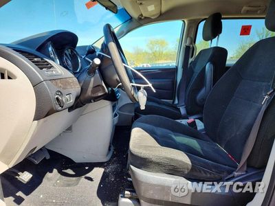Zdjęcie 7 z 13 samochodu: 2015 DODGE GRAND CARAVAN SE VIN:2C4RDGBG1FR750049 - miniatura
