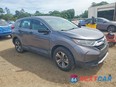 Czwarte zdjęcie samochodu z boku: 2018 HONDA CR-V LX VIN:2HKRW5H30JH412134 - miniatura