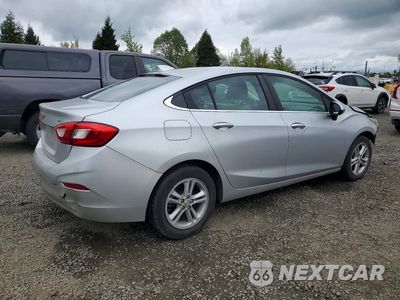 Trzecie zdjęcie samochodu z tyłu: 2018 CHEVROLET CRUZE LT VIN:1G1BE5SM3J7223870 - miniatura