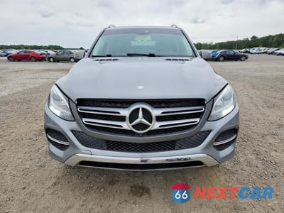 Piąte zdjęcie samochodu w środku: 2016 MERCEDES-BENZ GLE 350 VIN:4JGDA5JB2GA789408 - miniatura
