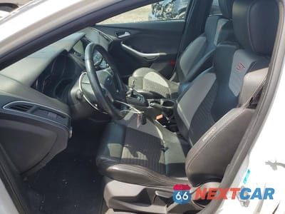Zdjęcie 7 z 12 samochodu: 2013 FORD FOCUS ST VIN:1FADP3L96DL185917 - miniatura