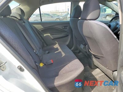 Zdjęcie 10 z 12 samochodu: 2012 TOYOTA YARIS FLEET VIN:JTDBT4K39CL040160 - miniatura