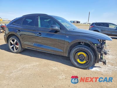 Czwarte zdjęcie samochodu z boku: 2024 AUDI Q5 SPORTBACK PRESTIGE 45 VIN:WA16AAFYXR2057361 - miniatura