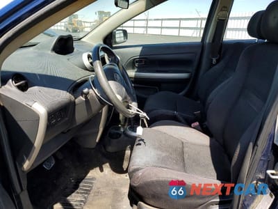 Zdjęcie 7 z 13 samochodu: 2004 SCION XA BASE VIN:JTKKT604240045249 - miniatura