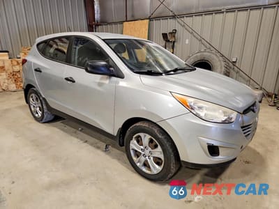Czwarte zdjęcie samochodu z boku: 2011 HYUNDAI TUCSON GL VIN:KM8JT3AB9BU120769 - miniatura