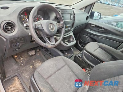 Zdjęcie 8 z 14 samochodu: 2019 MERCEDES BENZ METRIS CARGO STANDAR VIN:WD3BG2EA9K3586677 - miniatura