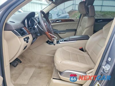 Zdjęcie 7 z 12 samochodu: 2015 MERCEDES-BENZ GL 550 4MATIC VIN:4JGDF7DE3FA461755 - miniatura