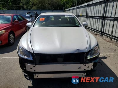 Piąte zdjęcie samochodu w środku: 2017 LEXUS LS 460 BASE VIN:JTHCL5EF7H5028874 - miniatura