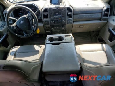 Zdjęcie 8 z 12 samochodu: 2019 FORD F350 SUPE VIN:1FD0W4HT3KEF69334 - miniatura