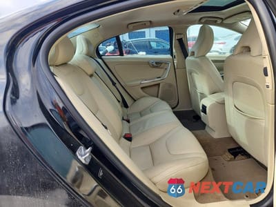 Zdjęcie 10 z 12 samochodu: 2014 VOLVO S60 T5 VIN:YV1612FS5E2278863 - miniatura