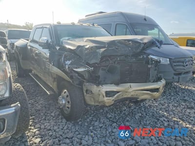 Czwarte zdjęcie samochodu z boku: 2014 RAM 3500 LONGHORN VIN:3C63RRNL3EG240566 - miniatura