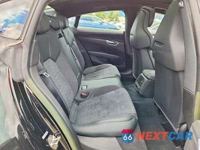Zdjęcie 10 z 13 samochodu: 2022 AUDI E-TRON GT PREMIUM PLUS VIN:WAUFJBFWXN7010450 - miniatura