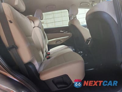 Zdjęcie 11 z 14 samochodu: 2019 KIA SORENTO VIN:5XYPGDA55KG529579 - miniatura