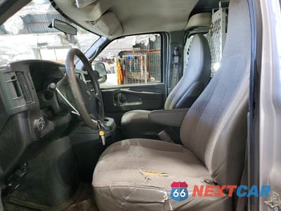Zdjęcie 7 z 13 samochodu: 2012 CHEV EXPRESS G2500 VIN:1GCWGFCA0C1138133 - miniatura