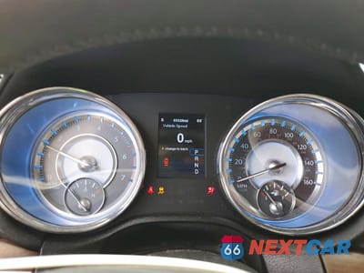 Zdjęcie 9 z 13 samochodu: 2012 CHRYSLER 300C LUXURY VIN:2C3CCAPT9CH253929 - miniatura