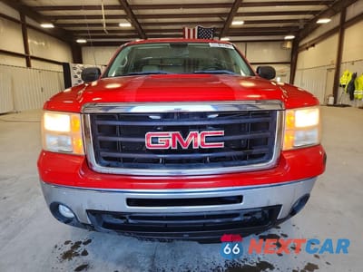 Piąte zdjęcie samochodu w środku: 2011 GMC SIERRA C1500 SLE VIN:3GTP1VE0XBG387558 - miniatura