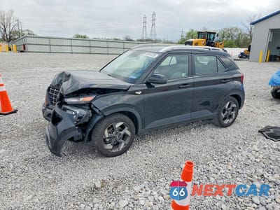 2024 HYUNDAI VENUE SEL KMHRC8A38RU331089 - główne zdjęcie licytacji z USA - miniatura
