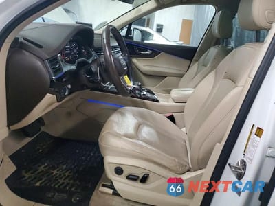 Zdjęcie 7 z 13 samochodu: 2017 AUDI Q7 PRESTIGE VIN:WA1VAAF77HD027370 - miniatura