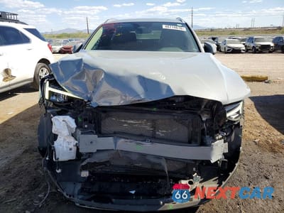 Piąte zdjęcie samochodu w środku: 2024 VOLVO XC40 CORE VIN:YV4L12UK5R2284872 - miniatura