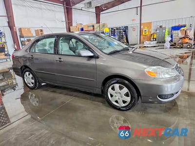 Czwarte zdjęcie samochodu z boku: 2008 TOYOTA COROLLA LE VIN:1NXBR32E58Z979717 - miniatura