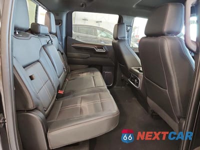 Zdjęcie 10 z 12 samochodu: 2022 CHEVROLET SILVERADO K1500 HIGH COUNTRY VIN:1GCUDJET7NZ604632 - miniatura