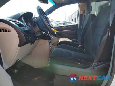 Zdjęcie 7 z 13 samochodu: 2015 DODGE GRAND CARAVAN SE VIN:2C4RDGBG2FR691402 - miniatura