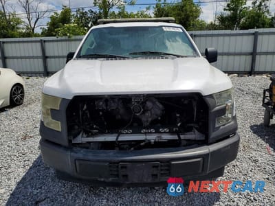 Piąte zdjęcie samochodu w środku: 2017 FORD F150 SUPER CAB VIN:1FTEX1CF0HKC47994 - miniatura