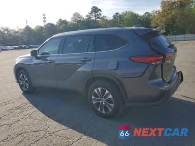Drugie zdjęcie samochodu z przodu: 2021 TOYOTA HIGHLANDER XLE VIN:5TDHZRAHXMS519724 - miniatura