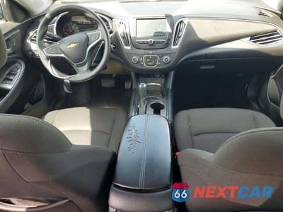 Zdjęcie 8 z 12 samochodu: 2018 CHEV MALIBU LT VIN:1G1ZD5ST5JF151827 - miniatura