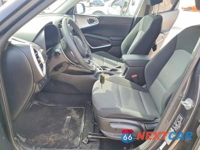 Zdjęcie 7 z 12 samochodu: 2021 KIA SOUL LX VIN:KNDJ23AU4M7759426 - miniatura