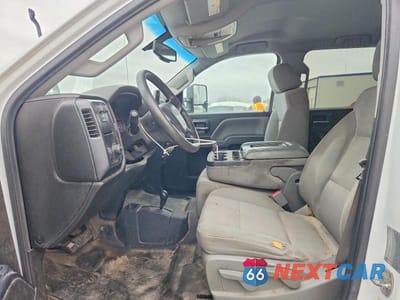 Zdjęcie 7 z 12 samochodu: 2016 CHEVROLET SILVERADO K3500 VIN:1GC4KYC85GF201363 - miniatura