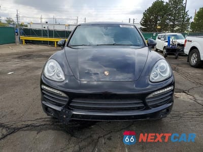 Piąte zdjęcie samochodu w środku: 2011 PORSCHE CAYENNE S HYBRID VIN:WP1AE2A23BLA92657 - miniatura