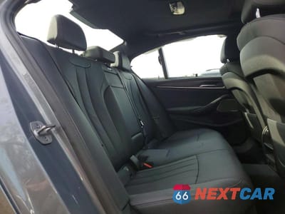 Zdjęcie 10 z 12 samochodu: 2023 BMW 530 XI VIN:WBA13BJ07PCM37814 - miniatura