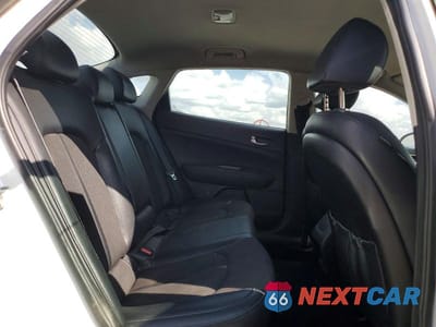Zdjęcie 10 z 12 samochodu: 2018 KIA OPTIMA S VIN:5XXGT4L34JG234628 - miniatura
