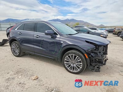 Czwarte zdjęcie samochodu z boku: 2024 CADILLAC XT4 PREMIUM LUXURY VIN:1GYFZCR41RF153353 - miniatura